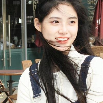 热裤荡女